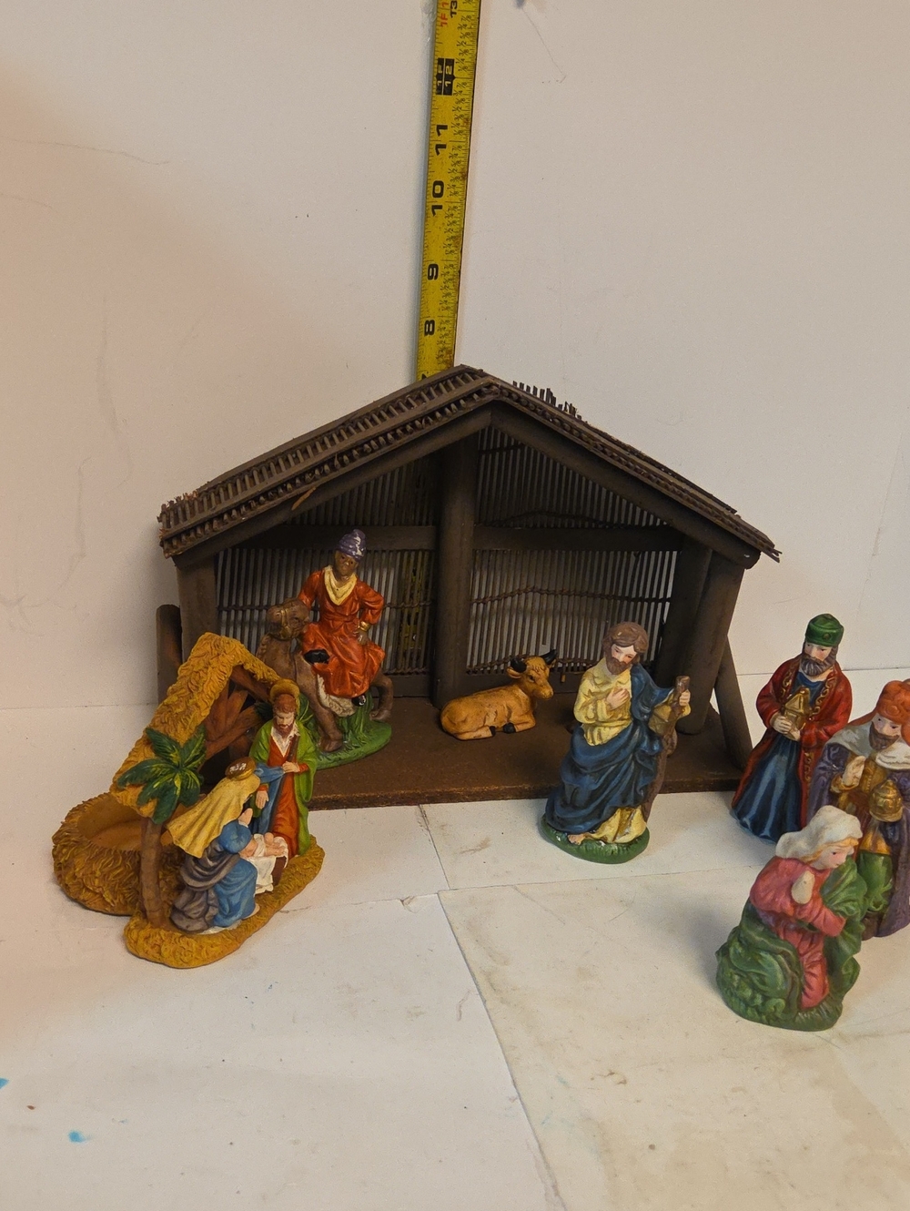 Vintage Christmas Nativity Set Wooden Stable & Hand Painted Figurines.